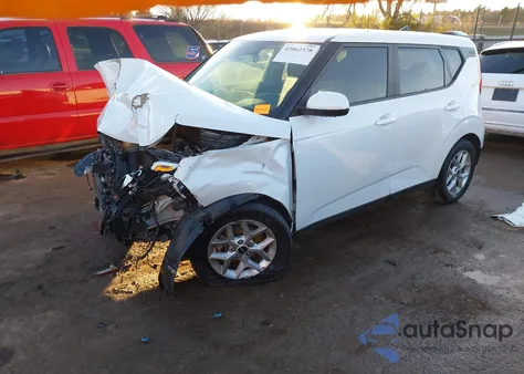 2022 Kia Soul Lx z USA, uszkodzony, nr VIN KNDJ23AU8N7161891
